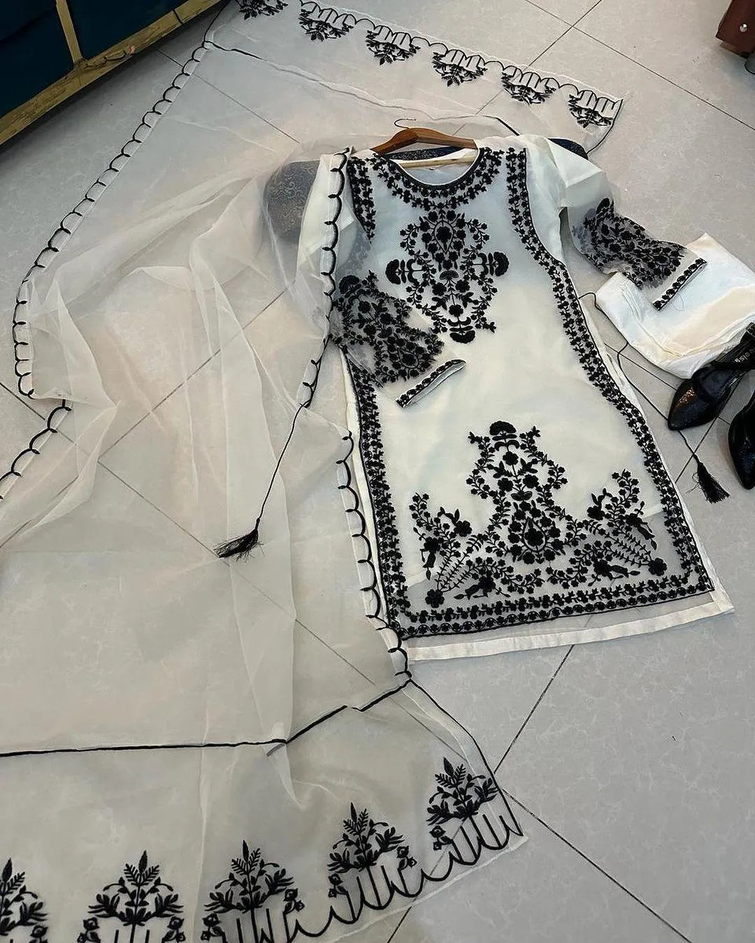 Ivory & Black Embroidered 3-Piece Suit – Heavy Floral Chikankari Style