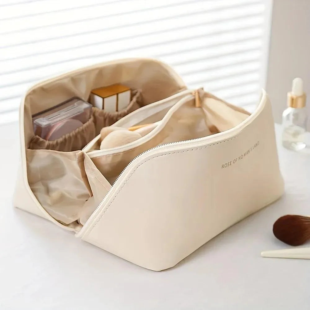 Leather Make-up pouch Brown organized storage